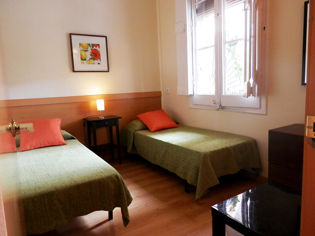 Barcelona Central Garden Hostal ห้อง รูปภาพ