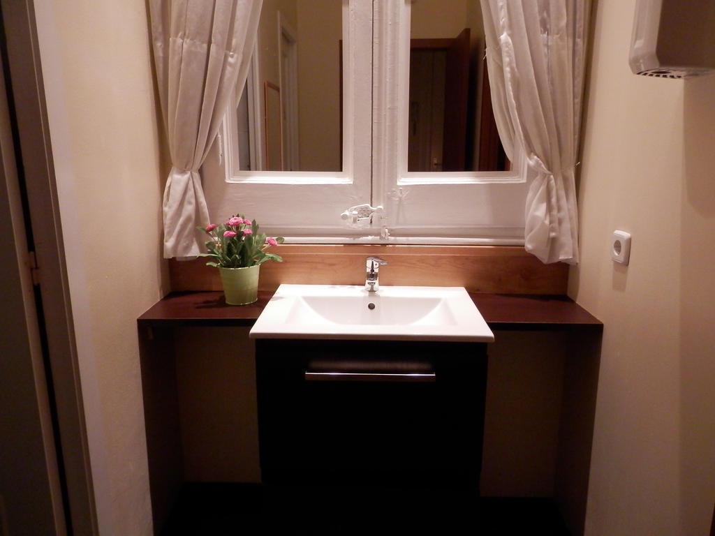 Barcelona Central Garden Hostal ห้อง รูปภาพ