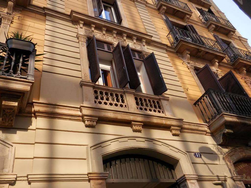 Barcelona Central Garden Hostal ภายนอก รูปภาพ