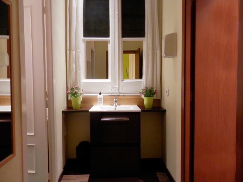Barcelona Central Garden Hostal ภายนอก รูปภาพ