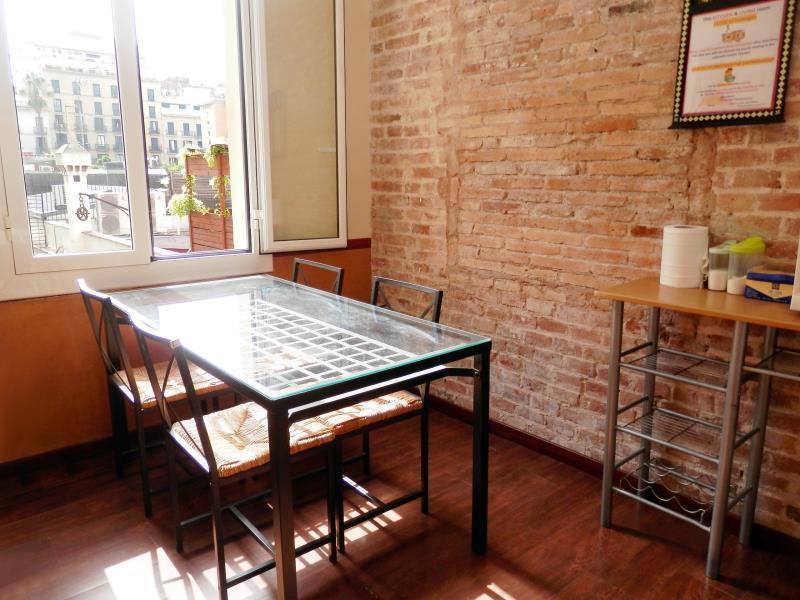 Barcelona Central Garden Hostal ภายนอก รูปภาพ